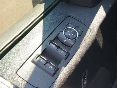 Used 2020 Ford F150 XLT w/ Equipment Group 302A Luxury AWD/4WD image 11
