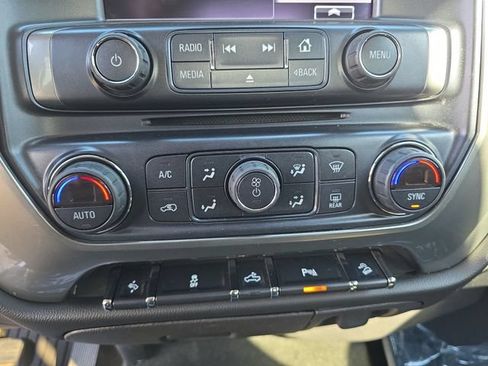 Used 2018 Chevrolet Silverado 1500 LT w/ All Star Edition AWD/4WD image 24