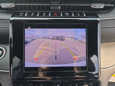 New 2025 Jeep Grand Cherokee Altitude image 23