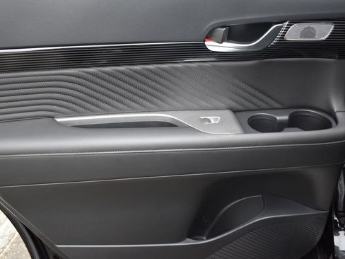 Used 2025 Hyundai Palisade Calligraphy image 19