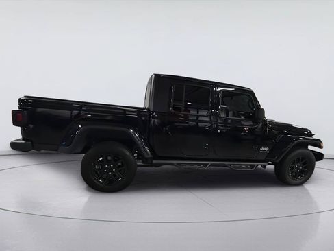 Used 2023 Jeep Gladiator Overland AWD/4WD image 9
