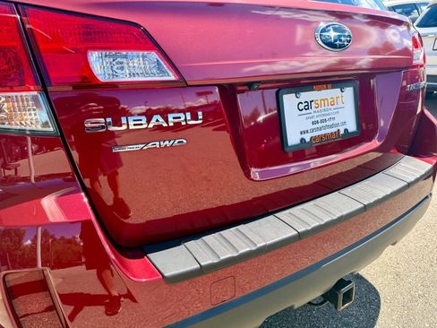 Used 2014 Subaru Outback 2.5i Premium w/ Moonroof Package AWD/4WD image 12