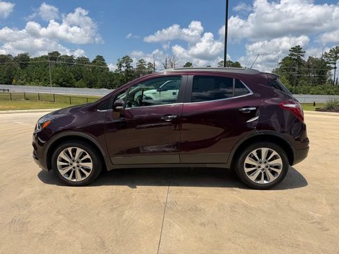 Used 2018 Buick Encore Preferred FWD image 2