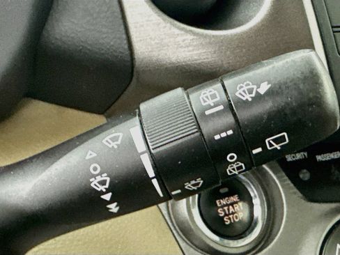 Used 2009 Toyota RAV4 Limited AWD/4WD image 14