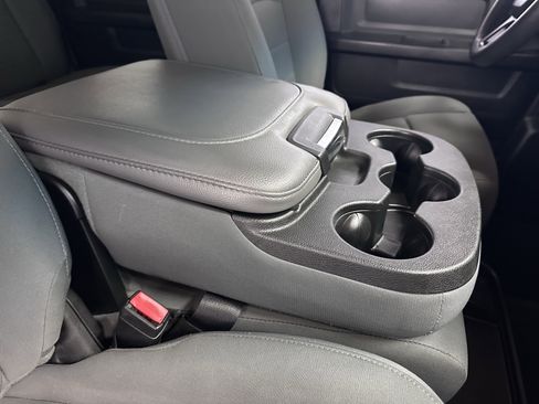 Used 2017 RAM 1500 Express w/ Black Ram 1500 Express Group image 33