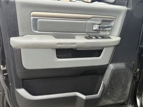 Used 2016 RAM 2500 Lone Star w/ Black Appearance Group image 27