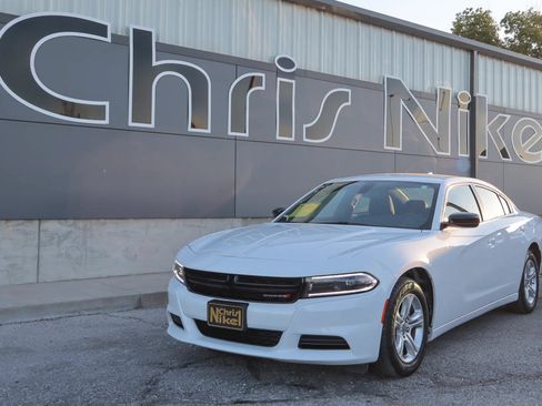 Used 2023 Dodge Charger SXT RWD image 1