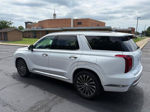 Used 2023 Hyundai Palisade Calligraphy AWD/4WD image 6