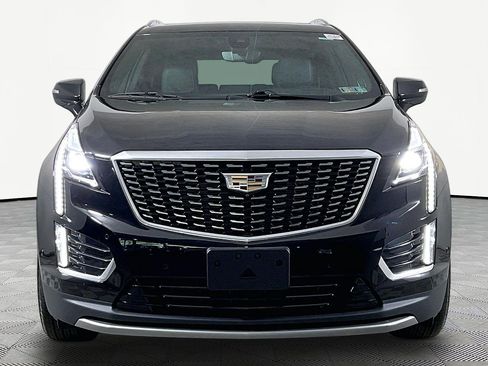 Used 2021 Cadillac XT5 Premium Luxury AWD/4WD image 2