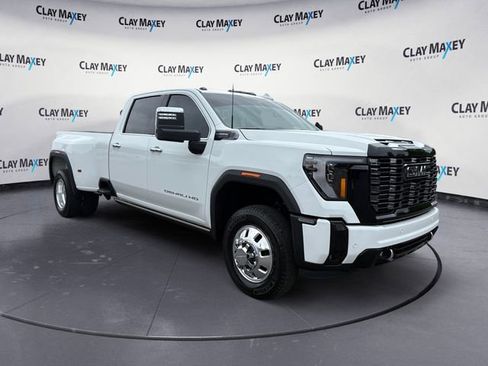 Used 2025 GMC Sierra 3500 Denali Ultimate AWD/4WD image 7