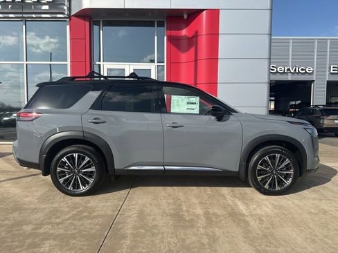 New 2026 Nissan Pathfinder Platinum w/ Cargo Package image 3
