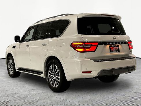 Used 2023 Nissan Armada SL w/ Captain's Chairs Package AWD/4WD image 4