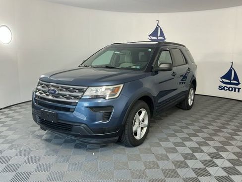 Used 2018 Ford Explorer 4WD image 3