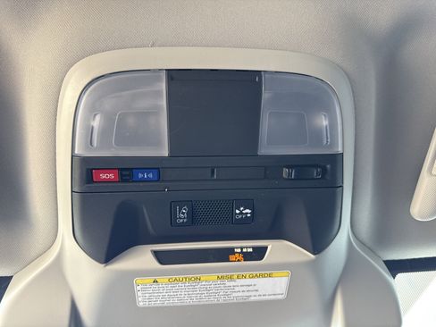 Used 2021 Subaru Crosstrek 2.0i Premium image 19