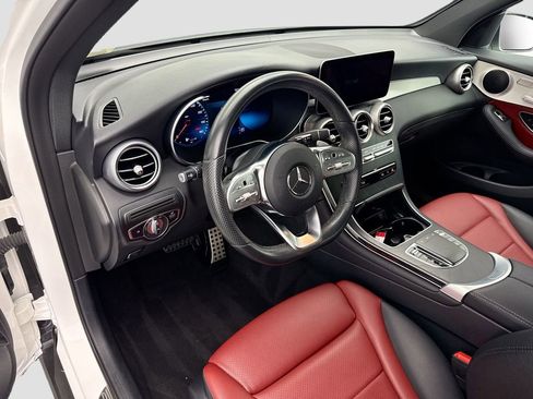 Certified 2022 Mercedes-Benz GLC 300 image 9