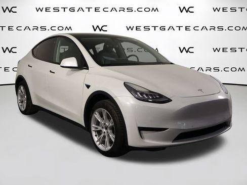 Used 2021 Tesla Model Y 2WD image 39