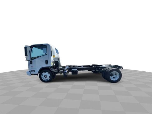 New 2024 Chevrolet Low Cab Forward 5500XD image 12