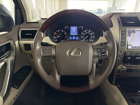 Used 2014 Lexus GX 460 Luxury AWD/4WD image 14