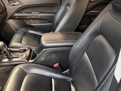 Used 2017 GMC Canyon SLT image 11