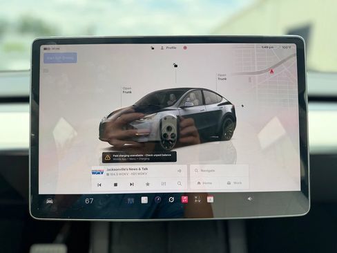 Used 2023 Tesla Model Y Performance AWD/4WD image 31