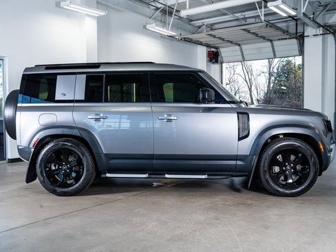 Used 2020 Land Rover Defender 110 SE image 5