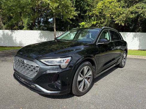 Used 2024 Audi Q8 e-tron Premium Plus w/ Premium Plus Package AWD/4WD image 16