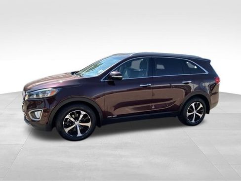 Used 2017 Kia Sorento EX w/ EX V6 Premium Package AWD/4WD image 5