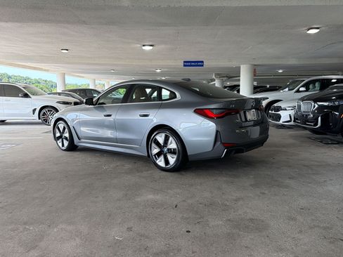 Used 2023 BMW i4 eDrive40 RWD image 3