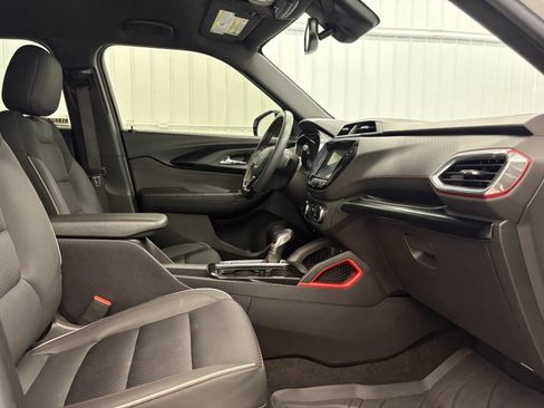 Used 2021 Chevrolet TrailBlazer RS w/ Technology Package FWD image 48