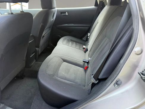 Used 2010 Nissan Rogue S AWD/4WD image 8