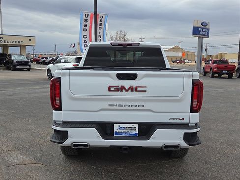 Used 2023 GMC Sierra 1500 AT4 w/ AT4 Premium Package image 4