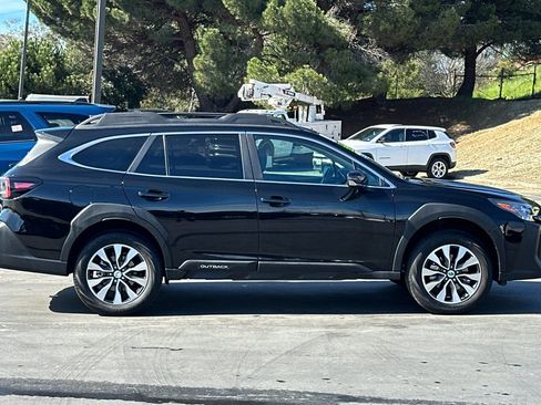 Used 2024 Subaru Outback Limited image 3