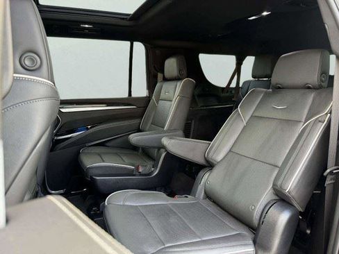 Used 2025 Cadillac Escalade ESV Sport w/ Touring Package AWD/4WD image 36