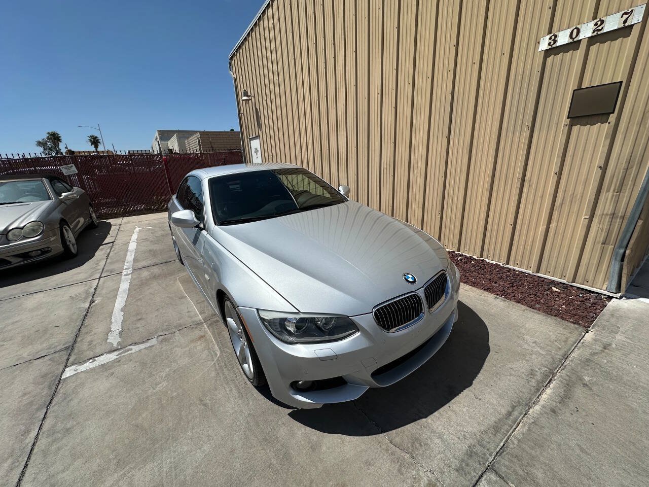 Used 2013 BMW 335i Convertible RWD image 2