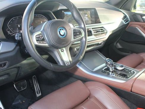 Used 2022 BMW X5 xDrive45e w/ M Sport Package image 15