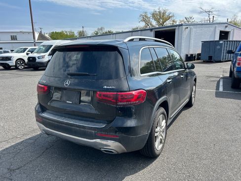 Used 2022 Mercedes-Benz GLB 250 4MATIC image 5