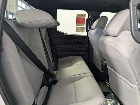 New 2026 Toyota Tacoma SR5 image 18