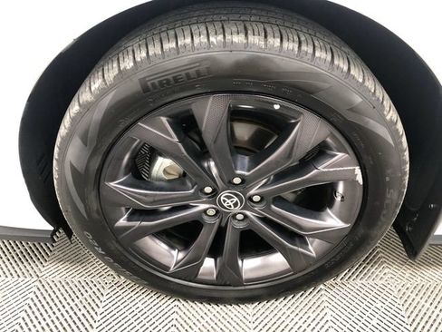 Used 2023 Toyota Sienna XSE FWD image 29