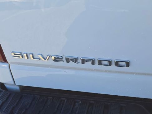 Used 2024 Chevrolet Silverado 2500 LTZ image 17