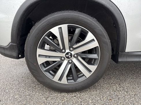 Used 2025 Mitsubishi Outlander Sport LE AWD/4WD image 15