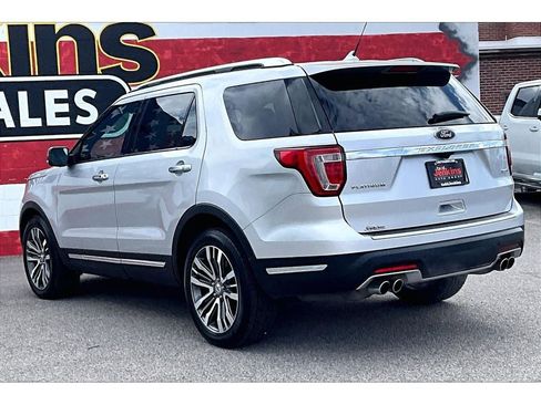 Used 2018 Ford Explorer Platinum AWD/4WD image 13