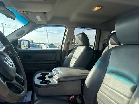 Used 2017 RAM 1500 Tradesman AWD/4WD image 36