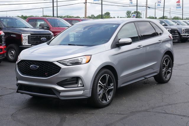 Used 2023 Ford Edge ST AWD/4WD image 6