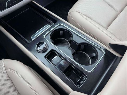 Used 2022 Lincoln Corsair AWD w/ Equipment Group 101A image 28