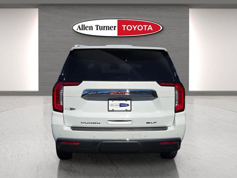Used 2023 GMC Yukon SLT w/ SLT Premium Package image 8