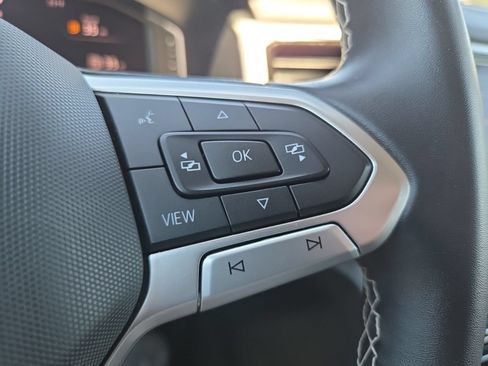Certified 2023 Volkswagen Atlas SE w/ Black Wheel Package FWD image 26