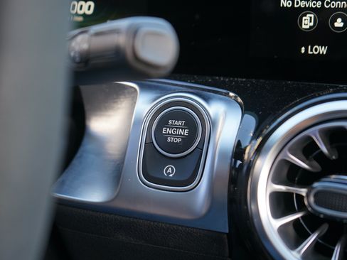 Used 2023 Mercedes-Benz GLB 35 AMG 4MATIC w/ Premium Package image 29
