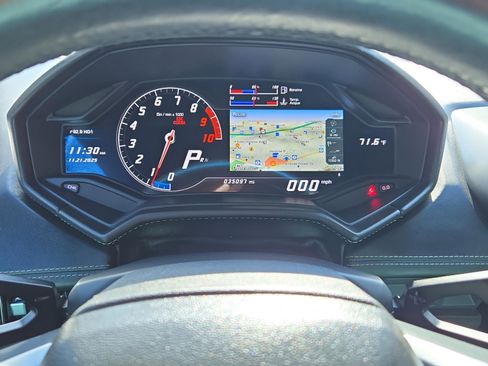 Used 2015 Lamborghini Huracan LP 610-4 image 45