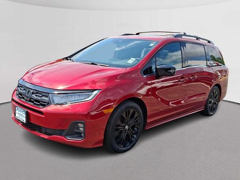 Certified 2026 Honda Odyssey Sport-L image 5