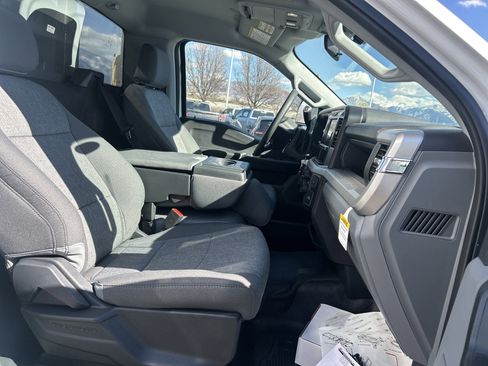 New 2025 Ford F450 XL w/ XL Chrome Package image 27